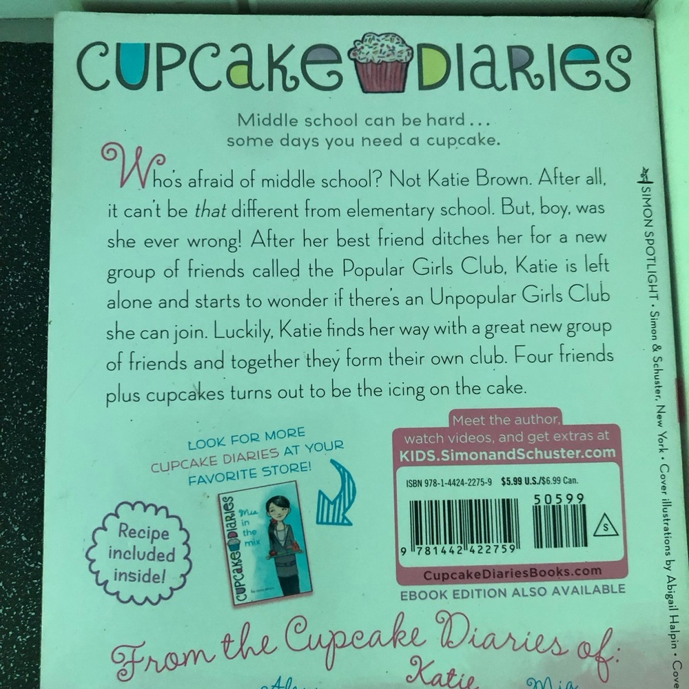 Cupcake Diaries: Katie and the Cupcake Cure: Book 1 - Picture 9 of 9